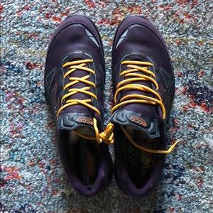 Ecco hiking shoes NEW WITHOUT BOX